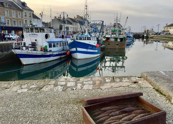 En Plein Coeur De Port En Bessin - Cote Port
